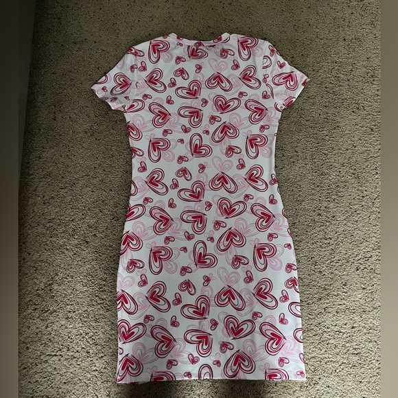 White medium women’s bodycon dress with pink heart design - Picture 2 of 3